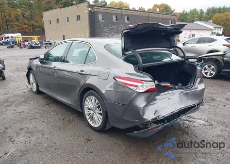 2020 Toyota Camry Xle Hybrid из США, поврежденный, VIN 4T1F31AK1LU017227